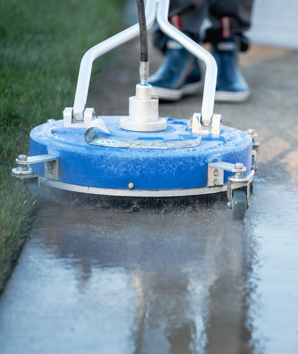 power washing a driveway